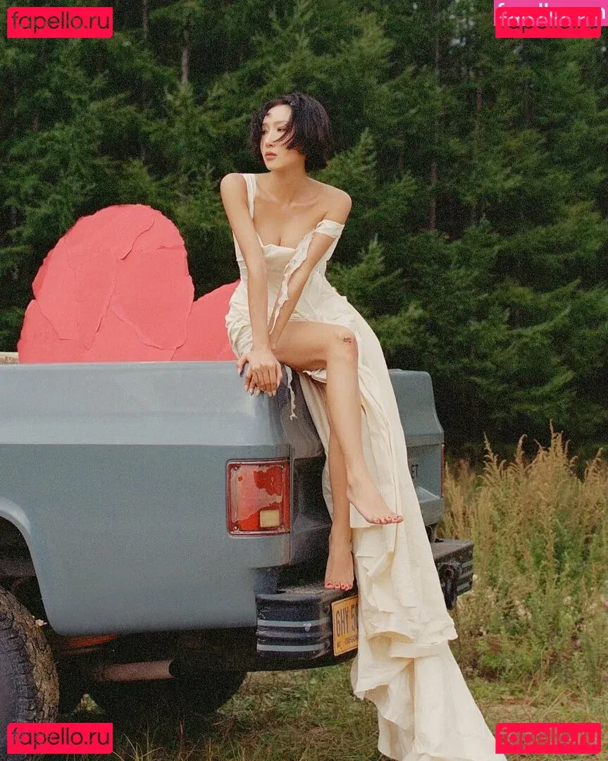 Hwasa Onlyfans Photo Gallery 