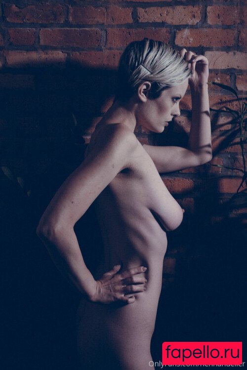 Henna Nueller Nude Onlyfans Photo 22