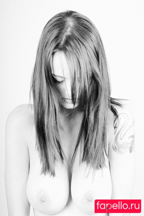 Henna Nueller Nude Onlyfans Photo 20
