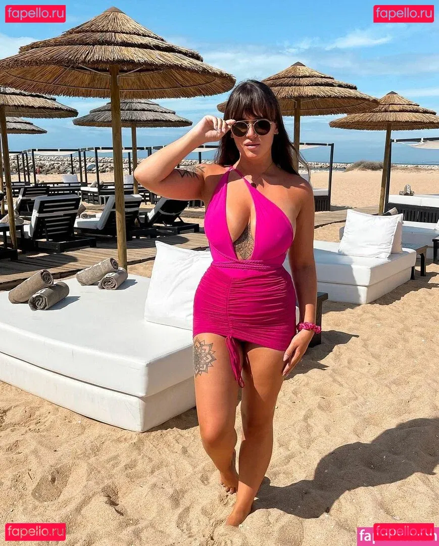 Beth Halsey Onlyfans Photo Gallery 