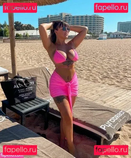 Beth Halsey Onlyfans Photo Gallery 