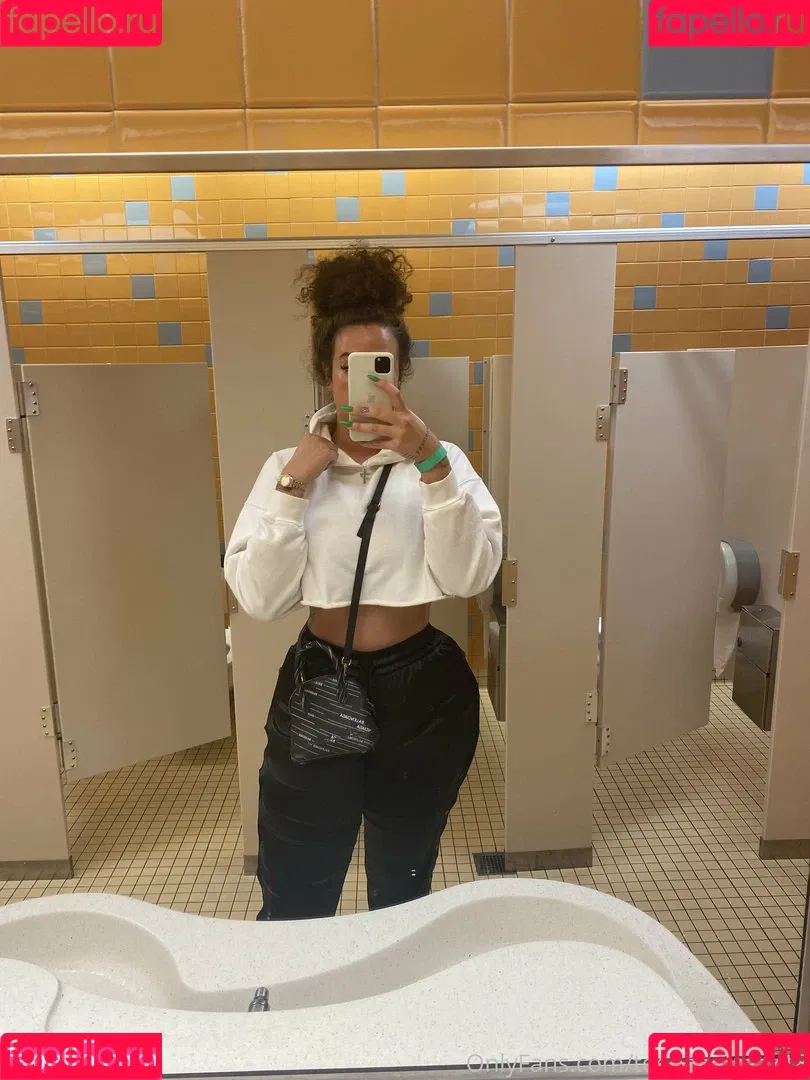 Teenagefreak18 Onlyfans Photo Gallery 