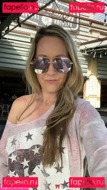 hot_wife_victoria Onlyfans Photo Gallery 