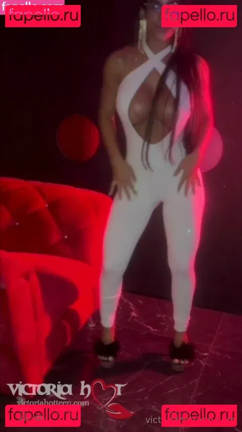 hot_wife_victoria Onlyfans Photo Gallery 