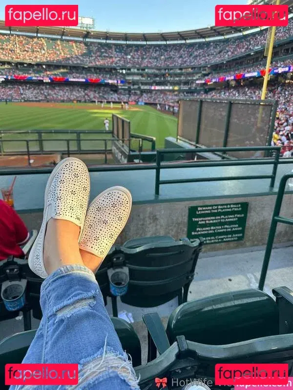 hot_wife_victoria Onlyfans Photo Gallery 