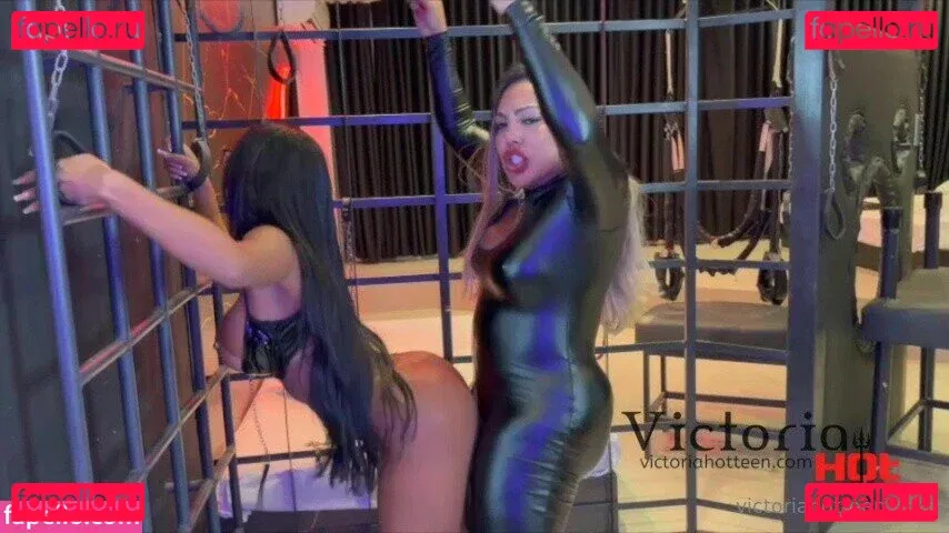 hot_wife_victoria Onlyfans Photo Gallery 