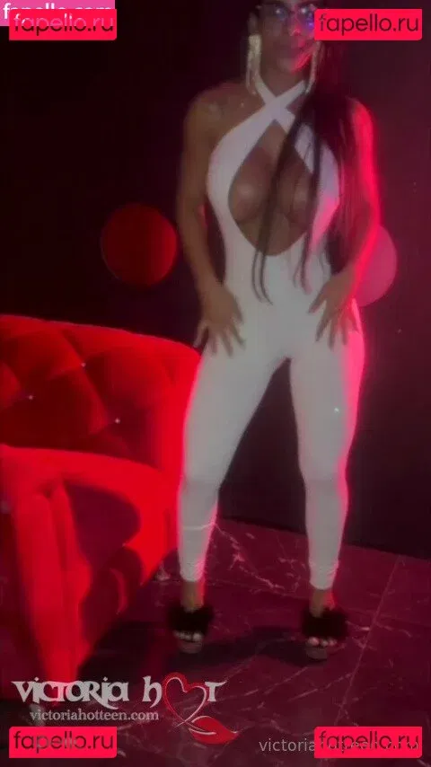 hot_wife_victoria Onlyfans Photo Gallery 