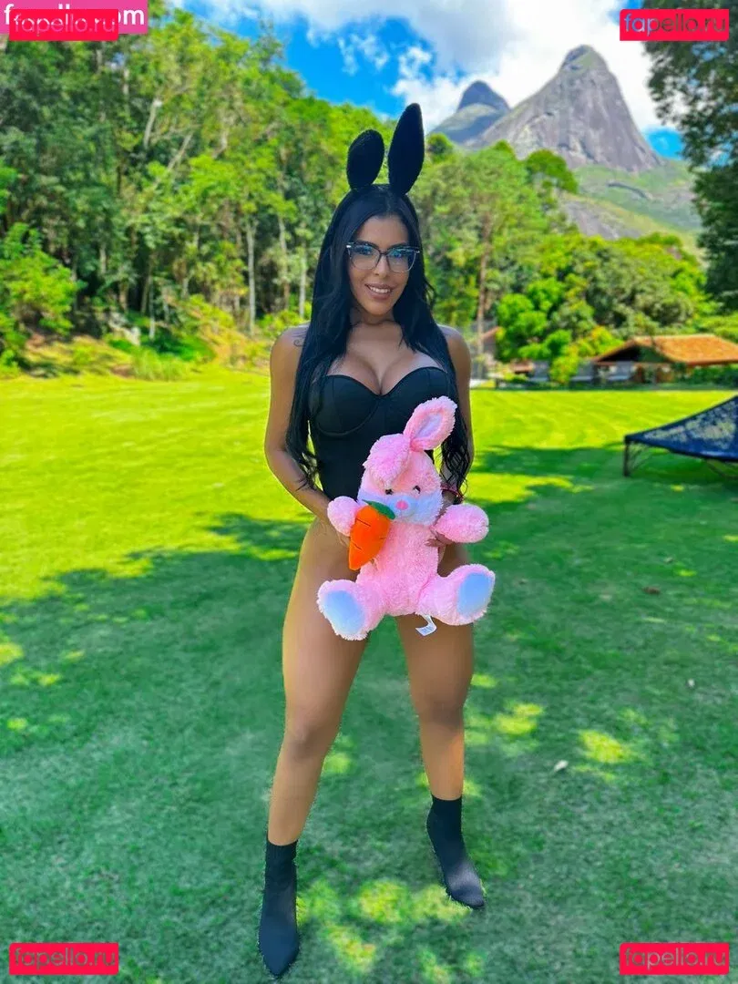 hot_wife_victoria Onlyfans Photo Gallery 