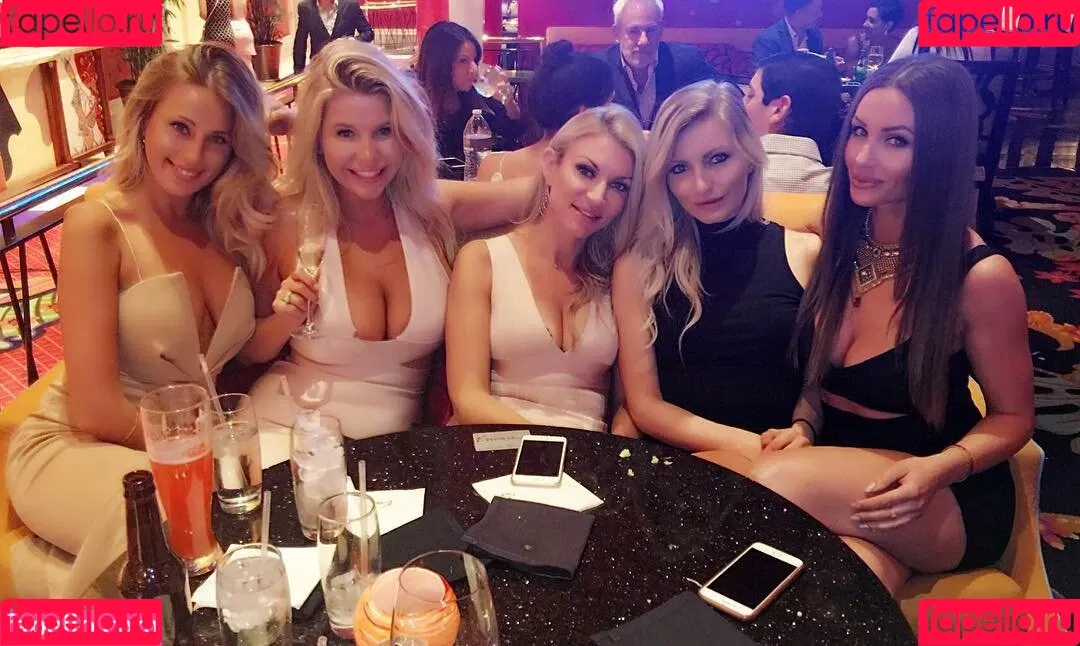 Bree Elizabeth Onlyfans Photo Gallery 