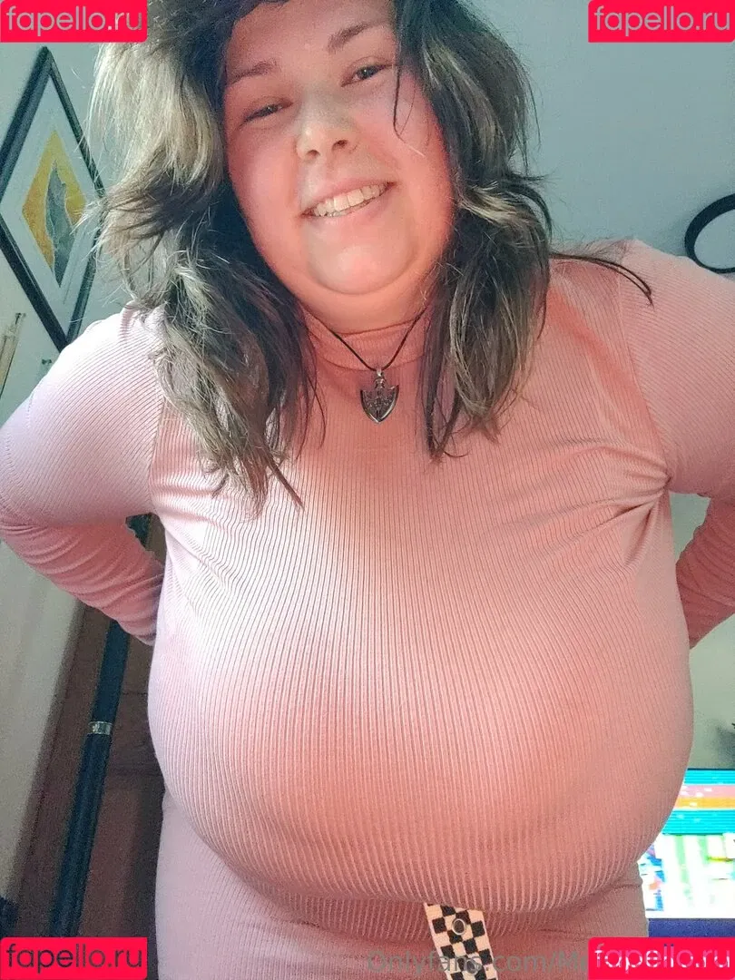 meloniekares Onlyfans Photo Gallery 