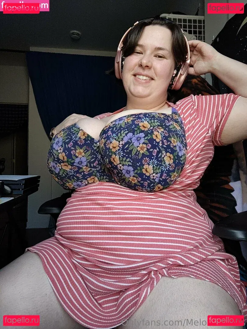 meloniekares Onlyfans Photo Gallery 