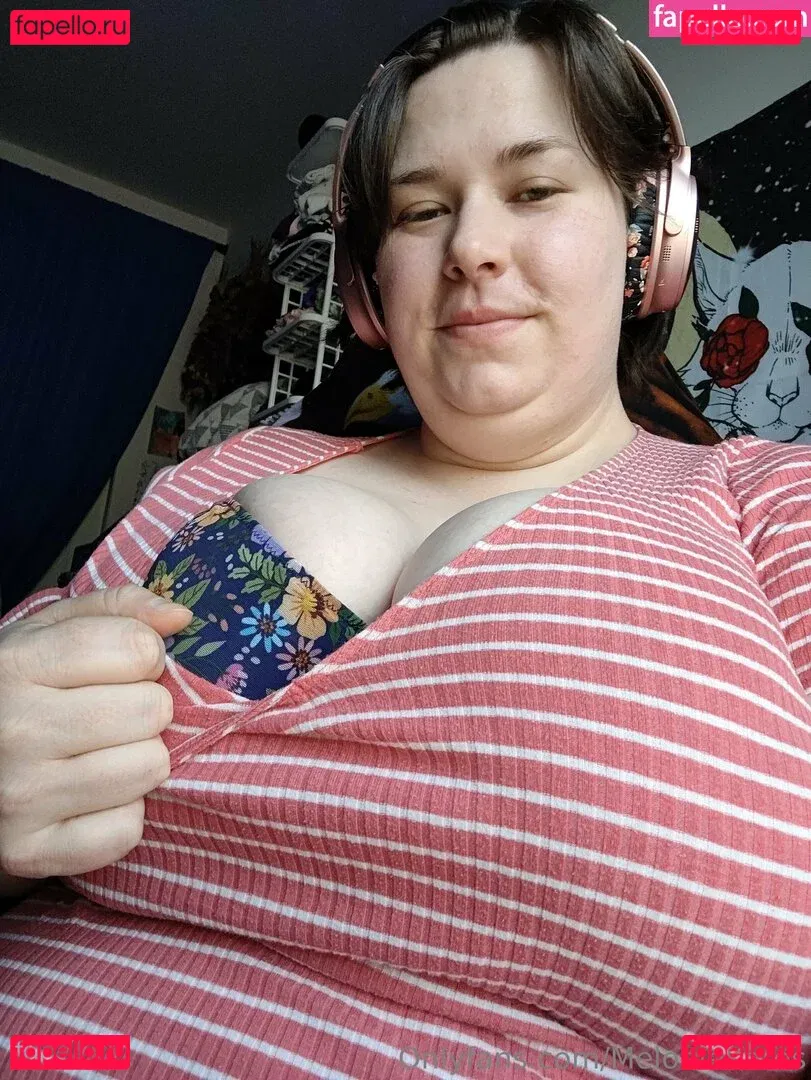 meloniekares Onlyfans Photo Gallery 