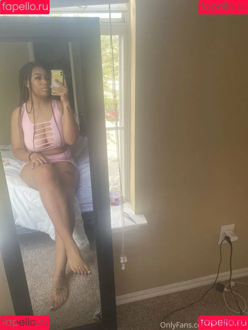 chenalfeet Onlyfans Photo Gallery 
