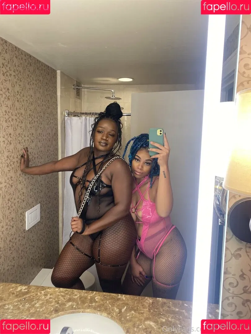 chenalfeet Onlyfans Photo Gallery 