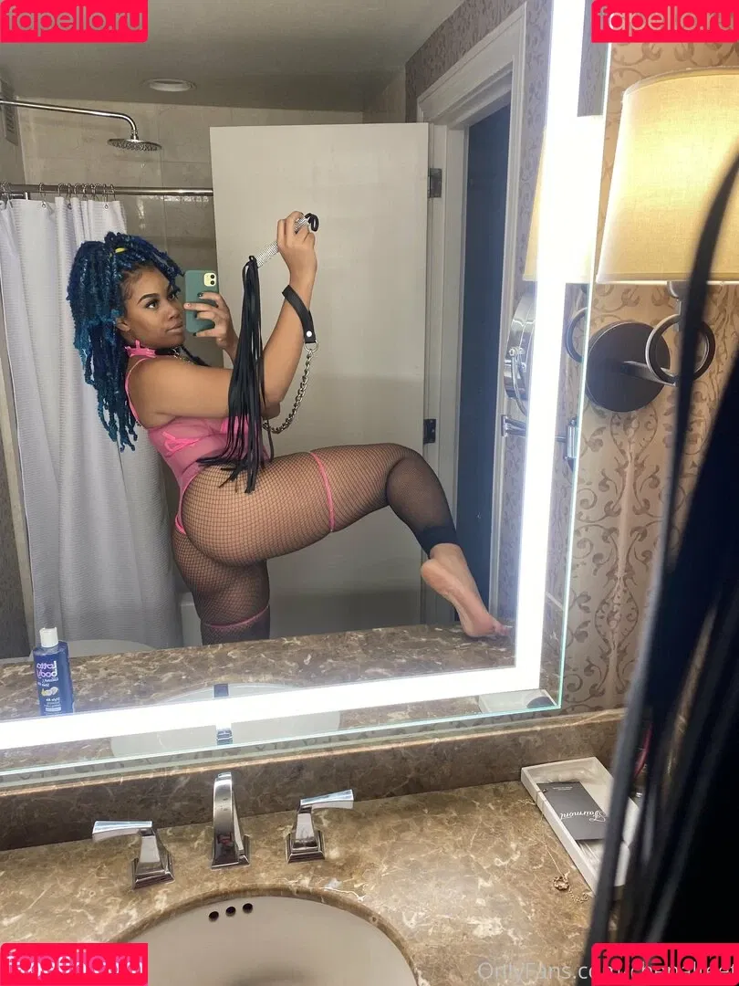 chenalfeet Onlyfans Photo Gallery 