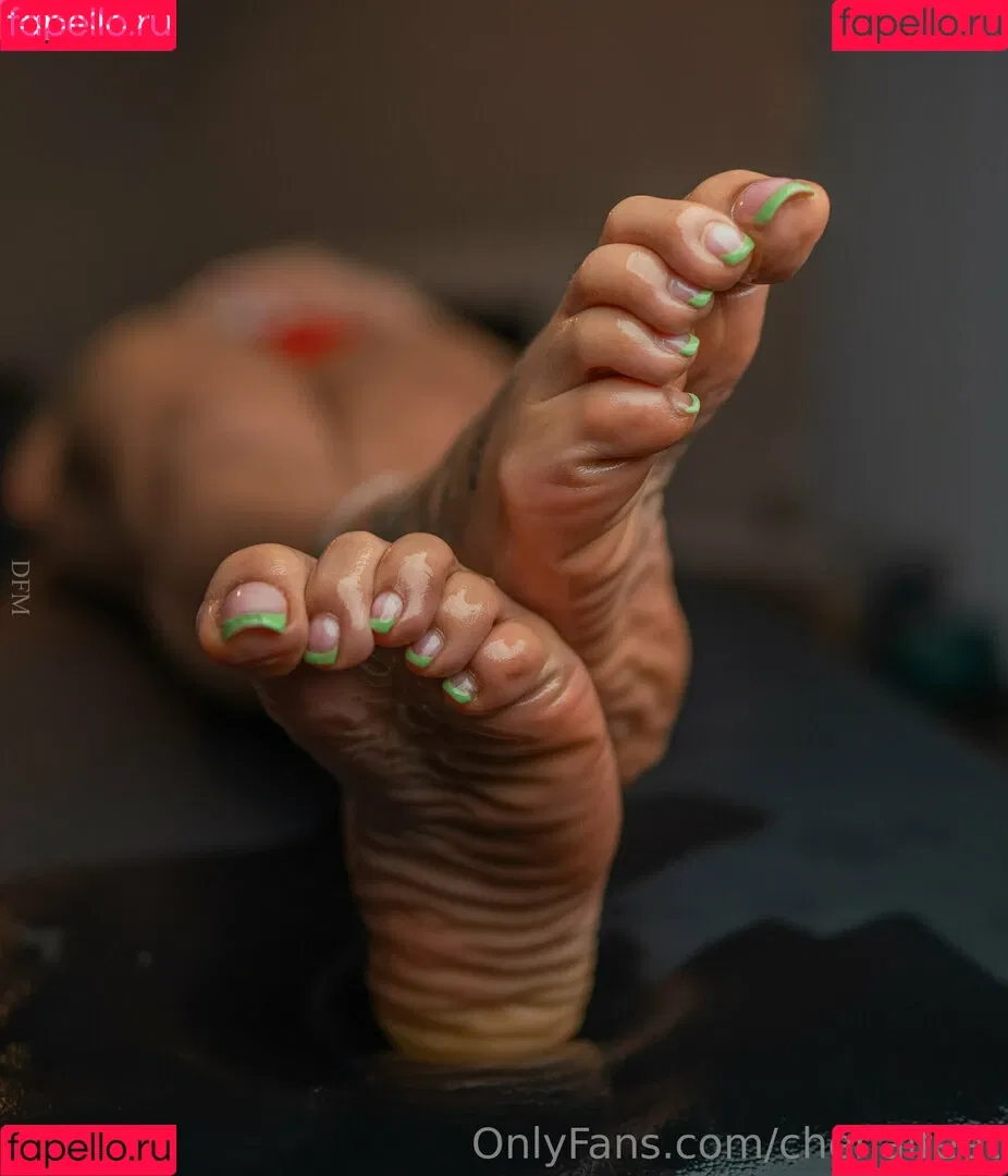 chenalfeet Onlyfans Photo Gallery 