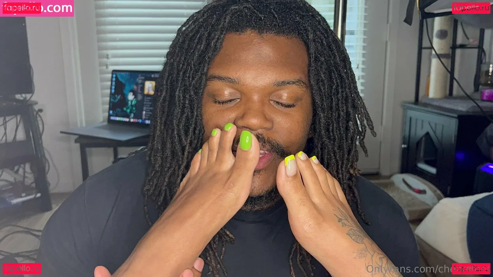 chenalfeet Onlyfans Photo Gallery 