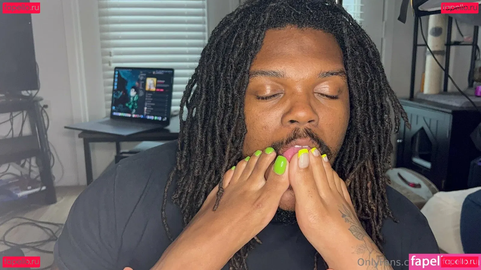 chenalfeet Onlyfans Photo Gallery 