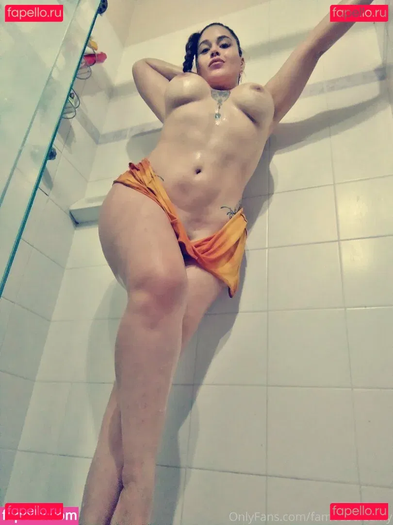 famouscreamy Onlyfans Photo Gallery 