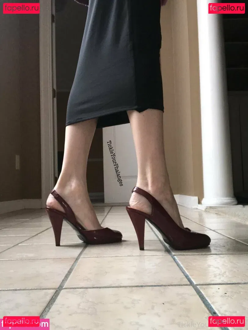 goddess_tickle Onlyfans Photo Gallery 