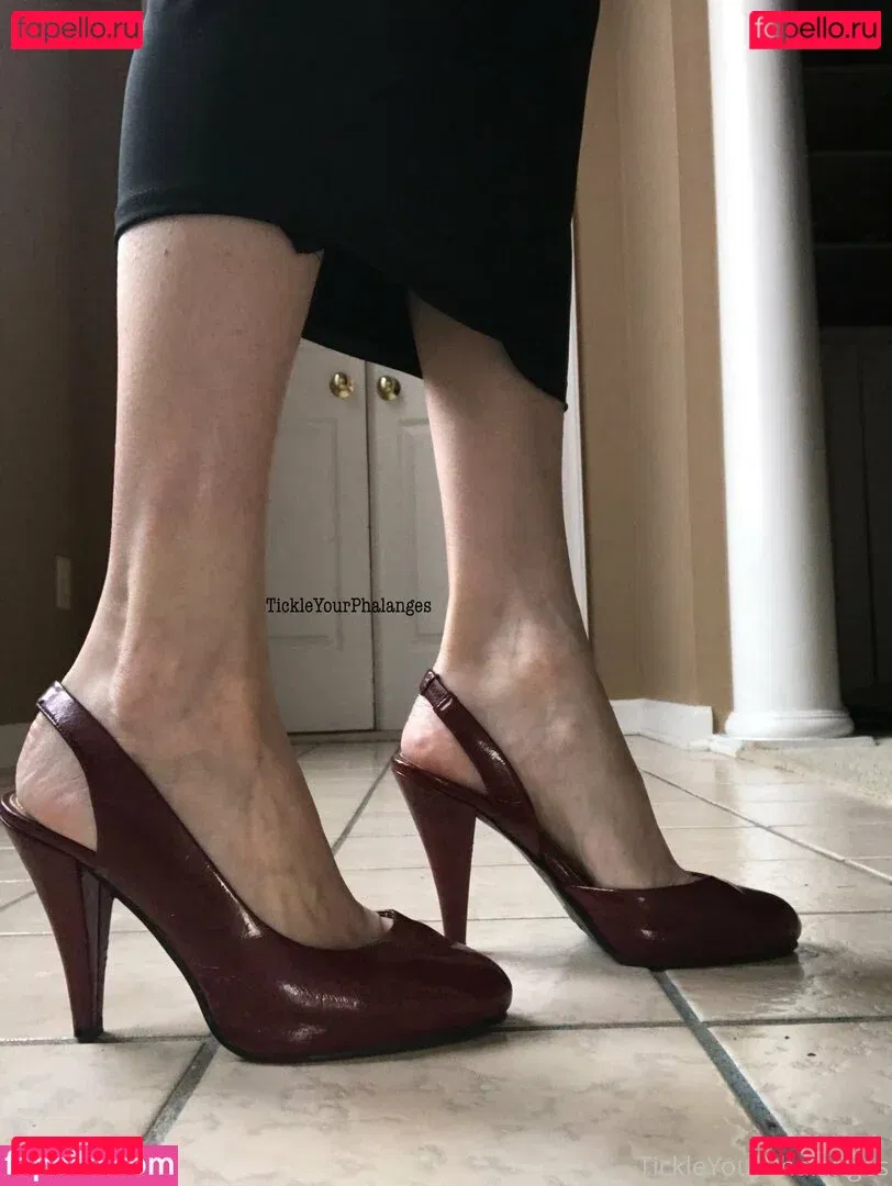 goddess_tickle Onlyfans Photo Gallery 