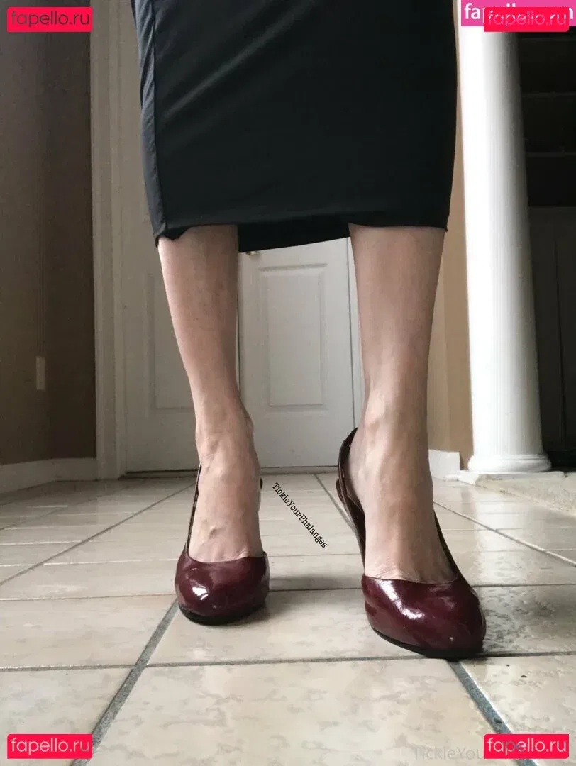 goddess_tickle Onlyfans Photo Gallery 