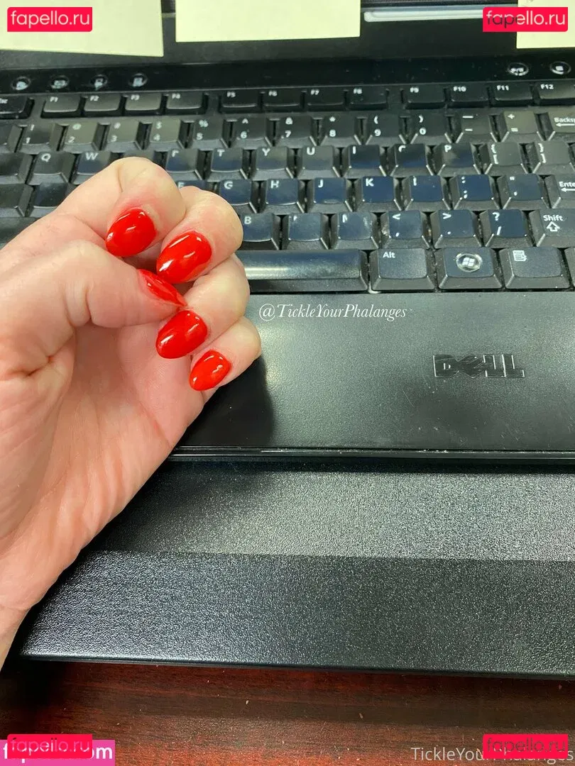 goddess_tickle Onlyfans Photo Gallery 