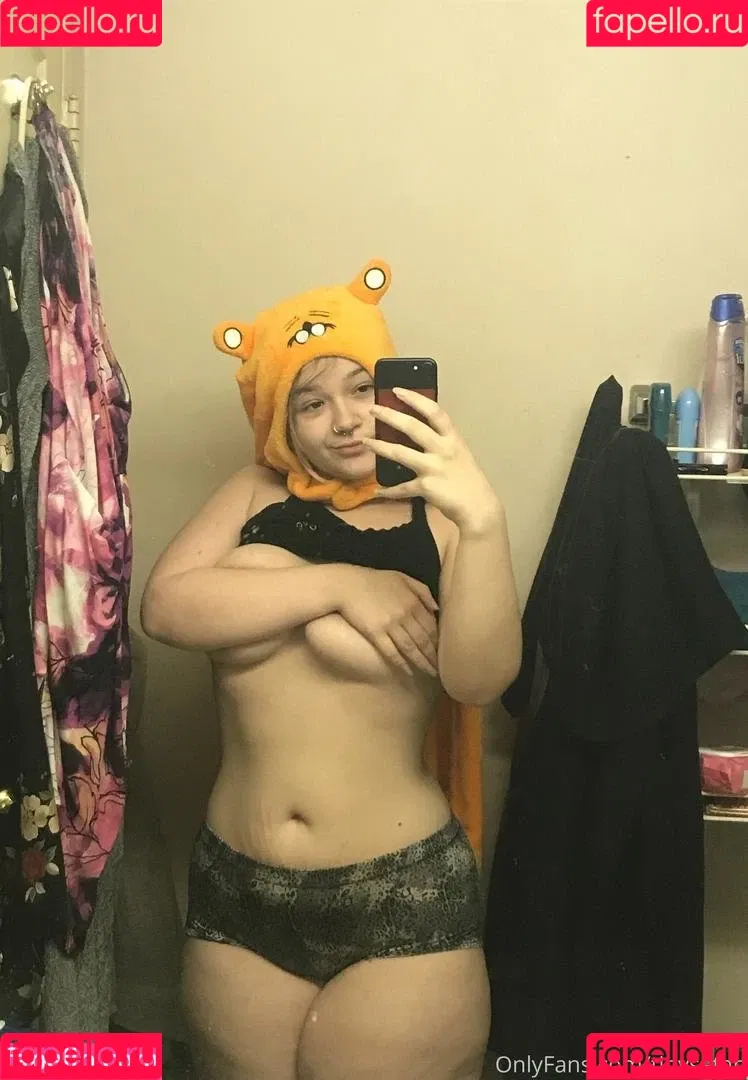 tinysatan Onlyfans Photo Gallery 