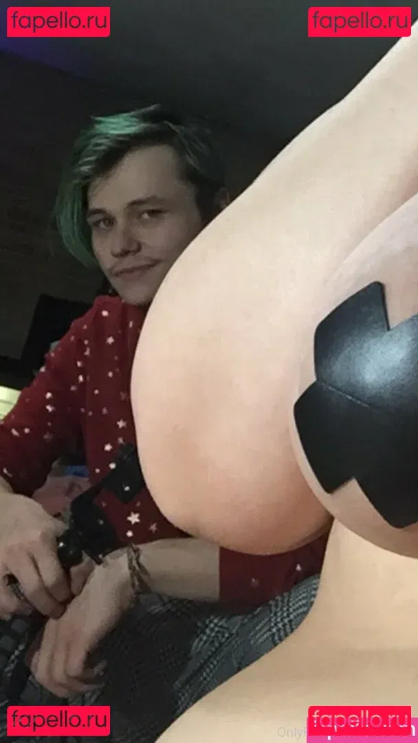 tinysatan Onlyfans Photo Gallery 