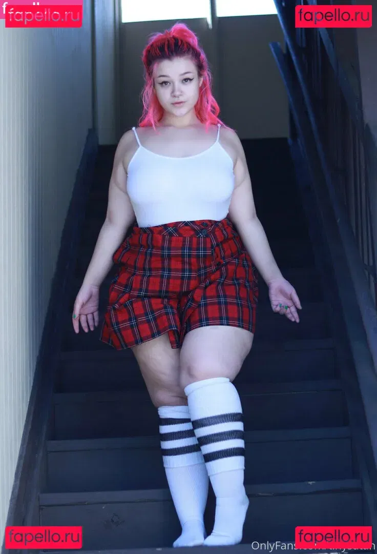 tinysatan Onlyfans Photo Gallery 