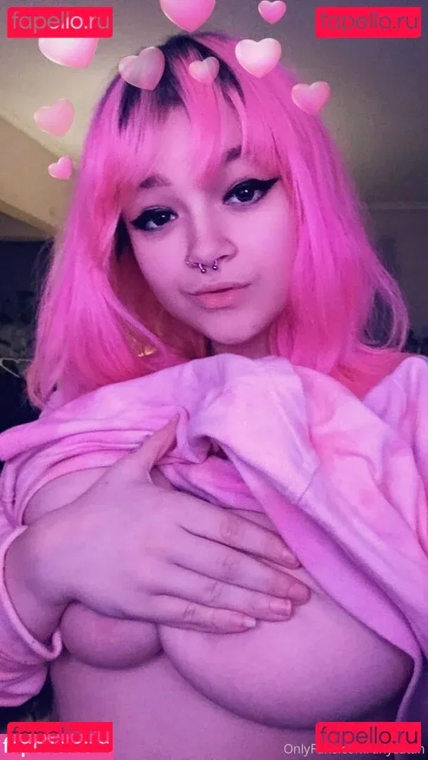 tinysatan Onlyfans Photo Gallery 