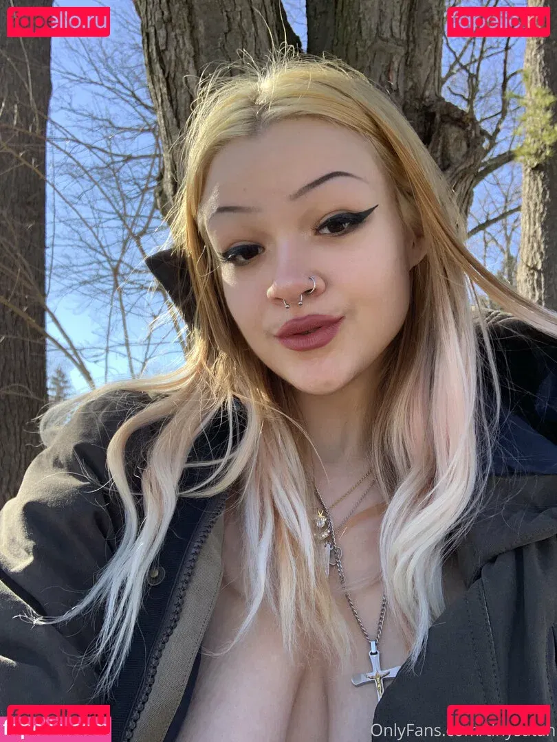 tinysatan Onlyfans Photo Gallery 
