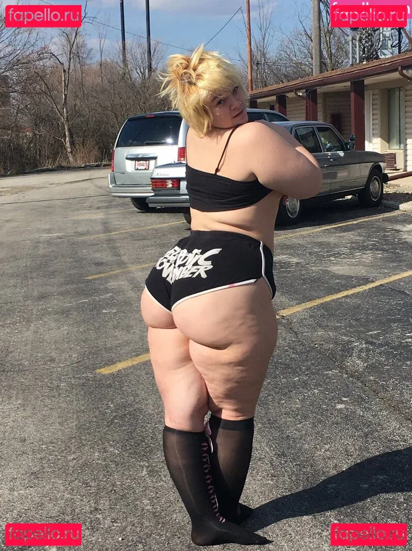 tinysatan Onlyfans Photo Gallery 