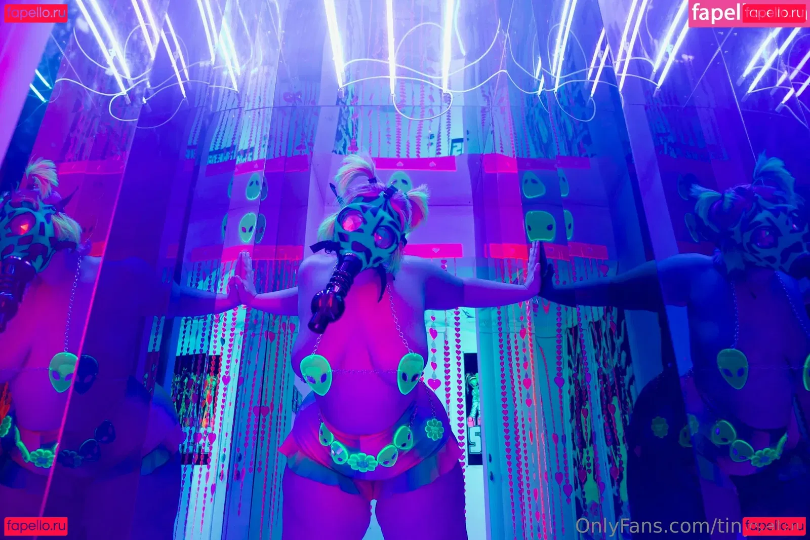 tinysatan Onlyfans Photo Gallery 