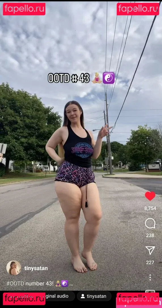 tinysatan Onlyfans Photo Gallery 