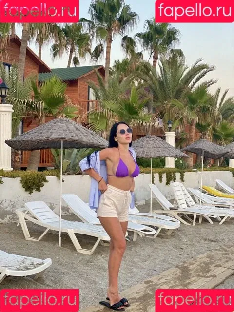 alinagrey Onlyfans Photo Gallery 