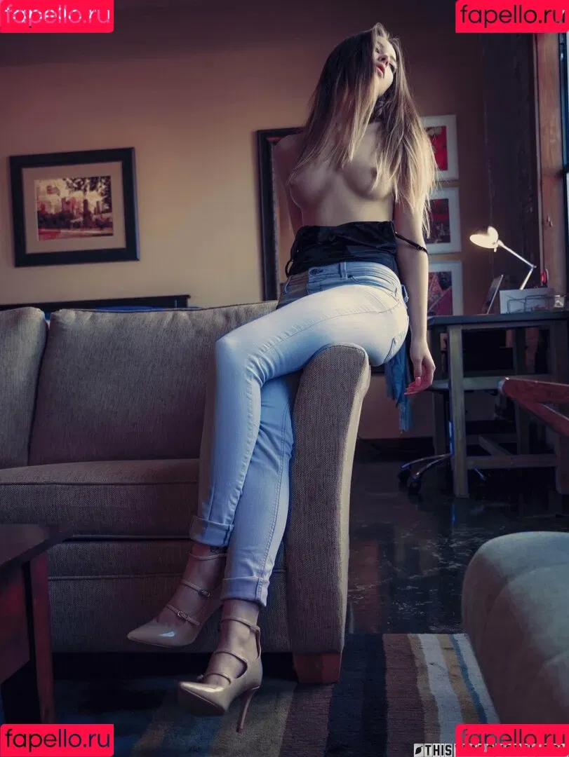 Lana Lea Onlyfans Photo Gallery 