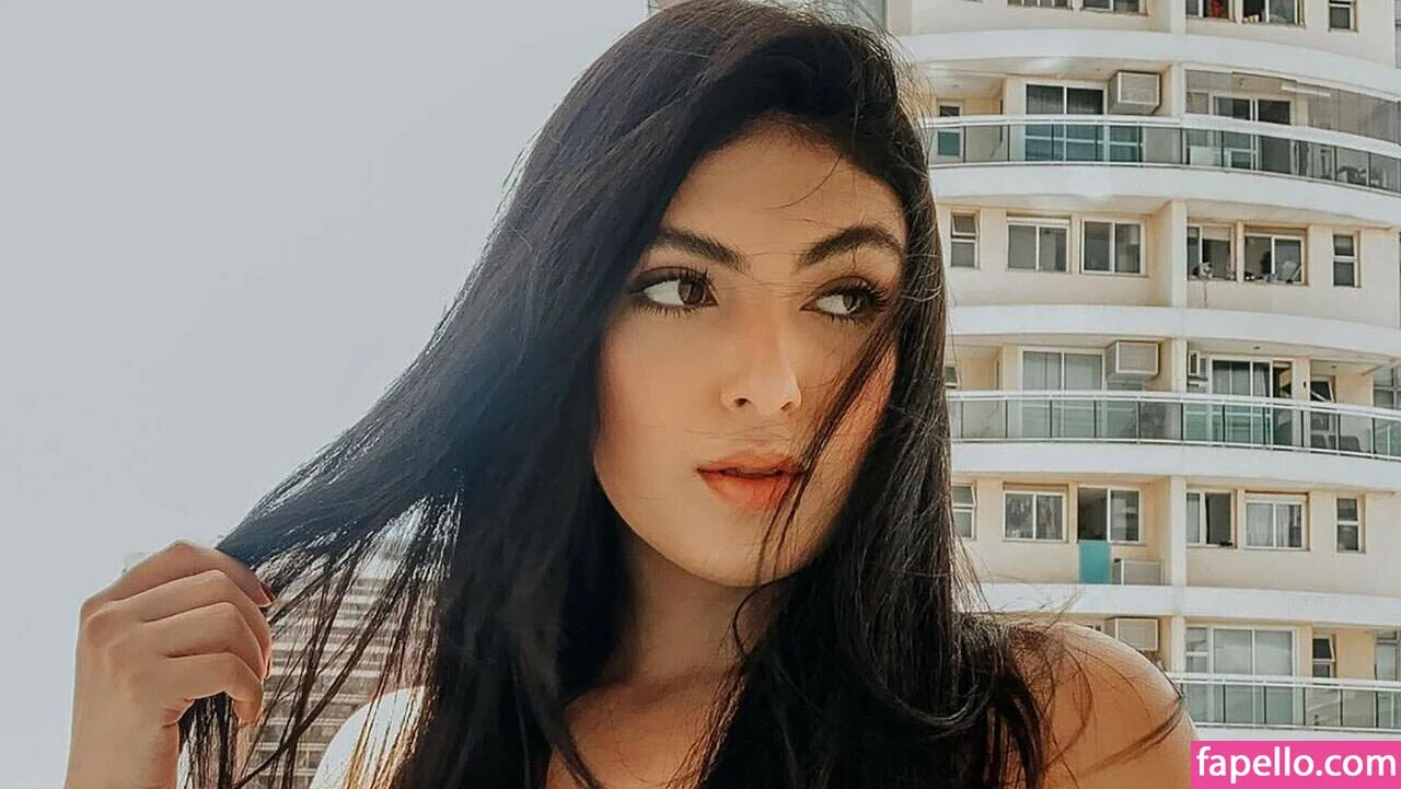 Clara Wellen Onlyfans Photo Gallery 