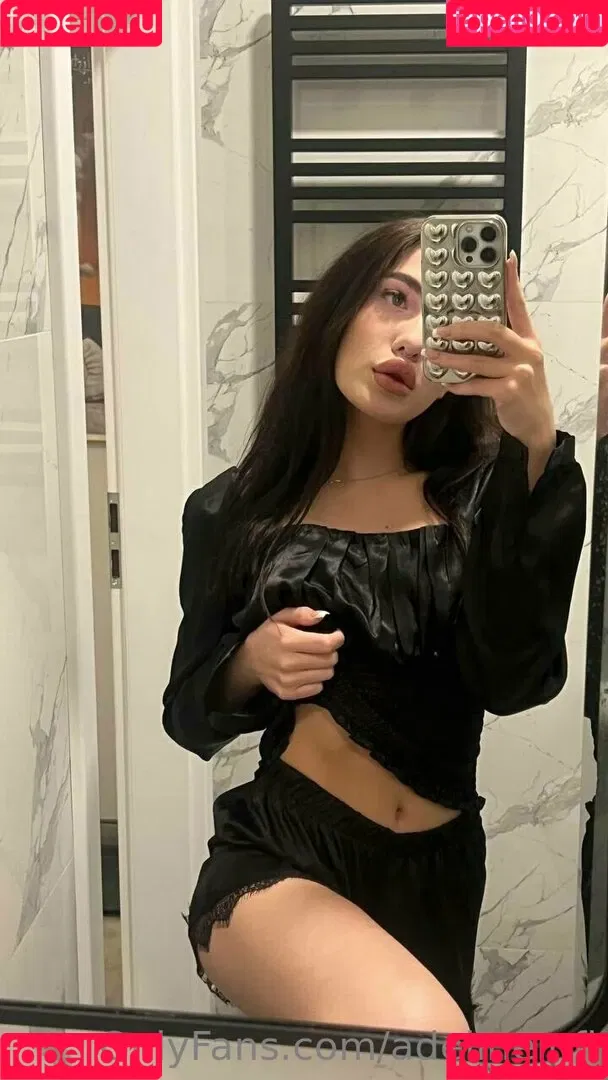 adelineinfi Onlyfans Photo Gallery 