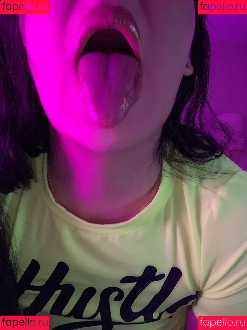 therealgalinaxo Onlyfans Photo Gallery 