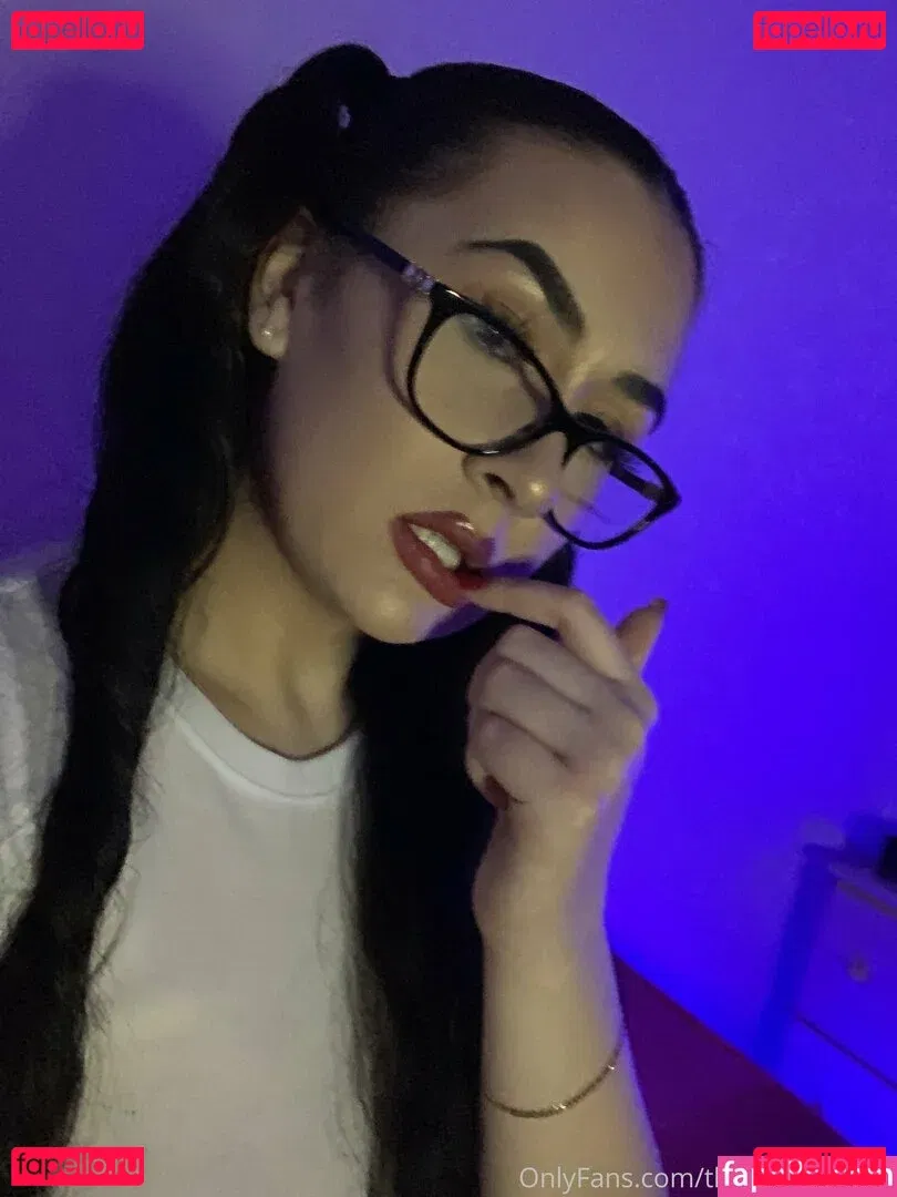 therealgalinaxo Onlyfans Photo Gallery 