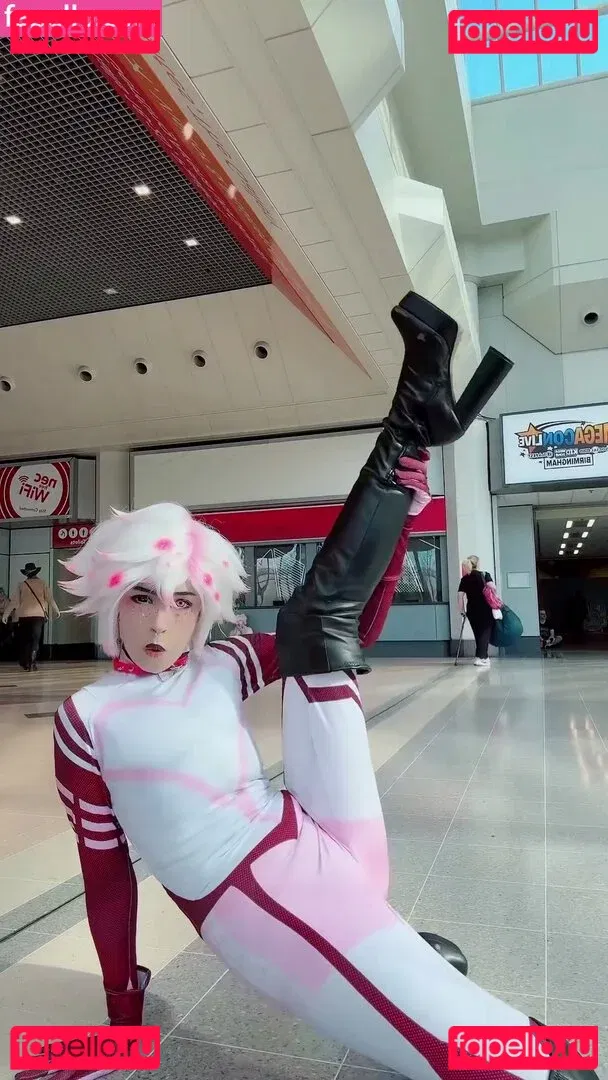 Ember Wolf Onlyfans Photo Gallery 