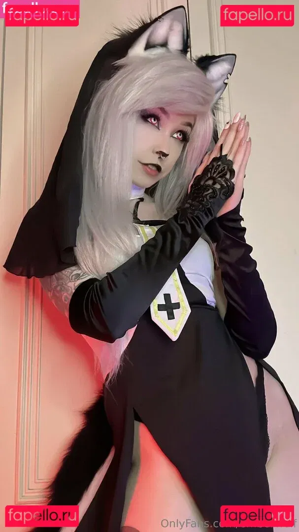 Ember Wolf Onlyfans Photo Gallery 