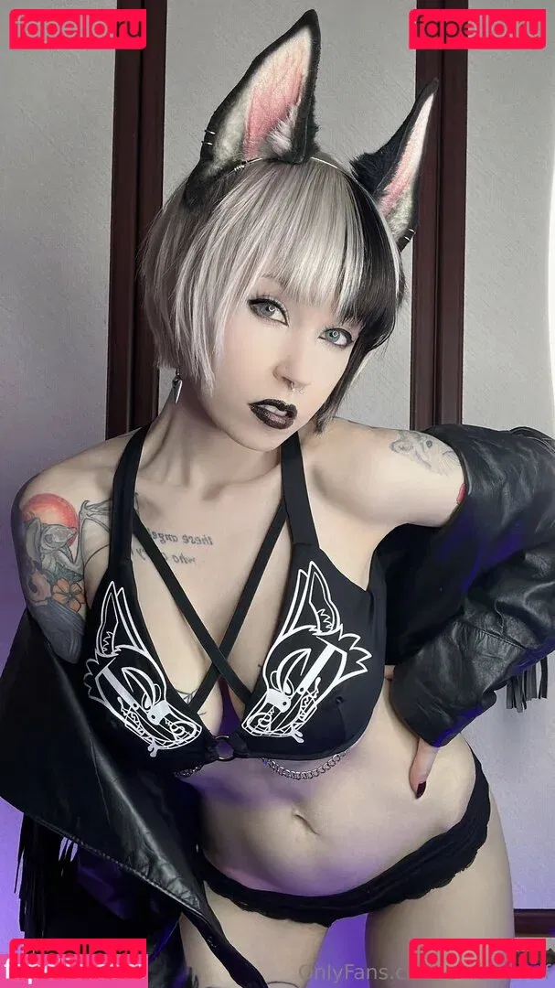 Ember Wolf Onlyfans Photo Gallery 