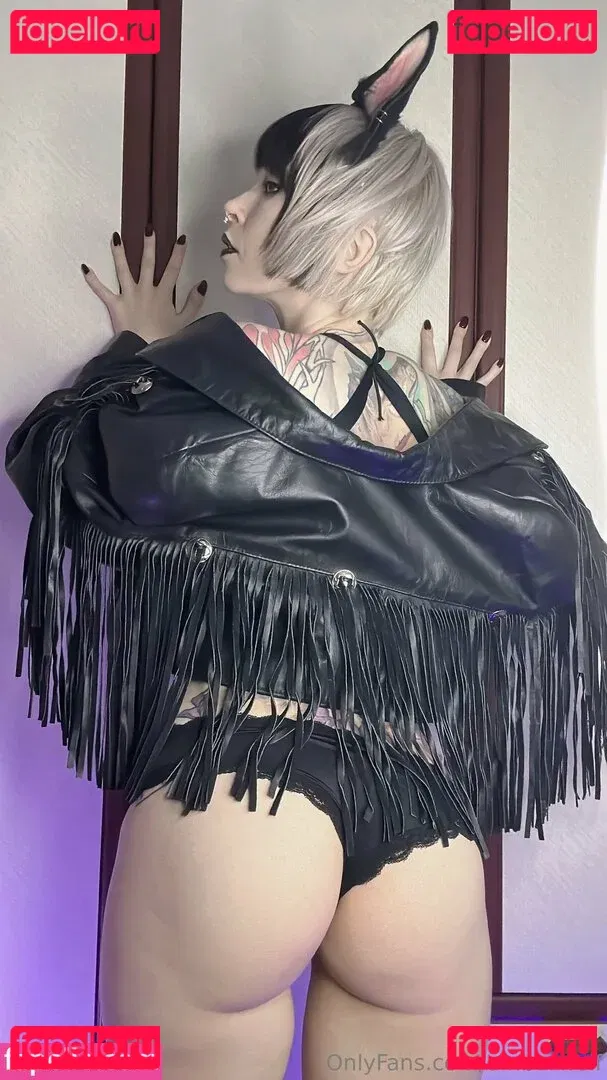 Ember Wolf Onlyfans Photo Gallery 