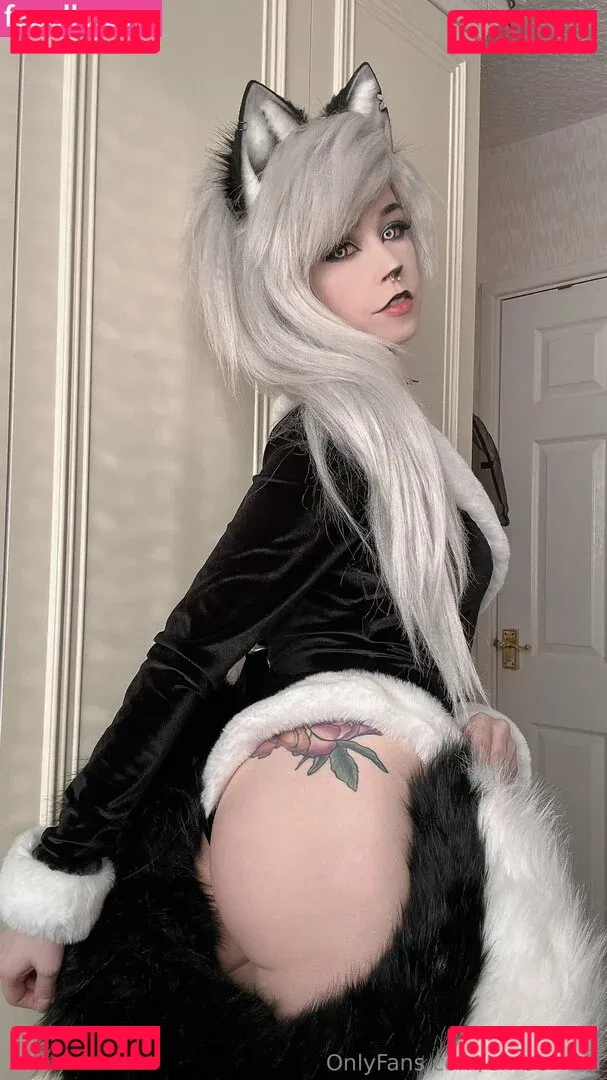 Ember Wolf Onlyfans Photo Gallery 