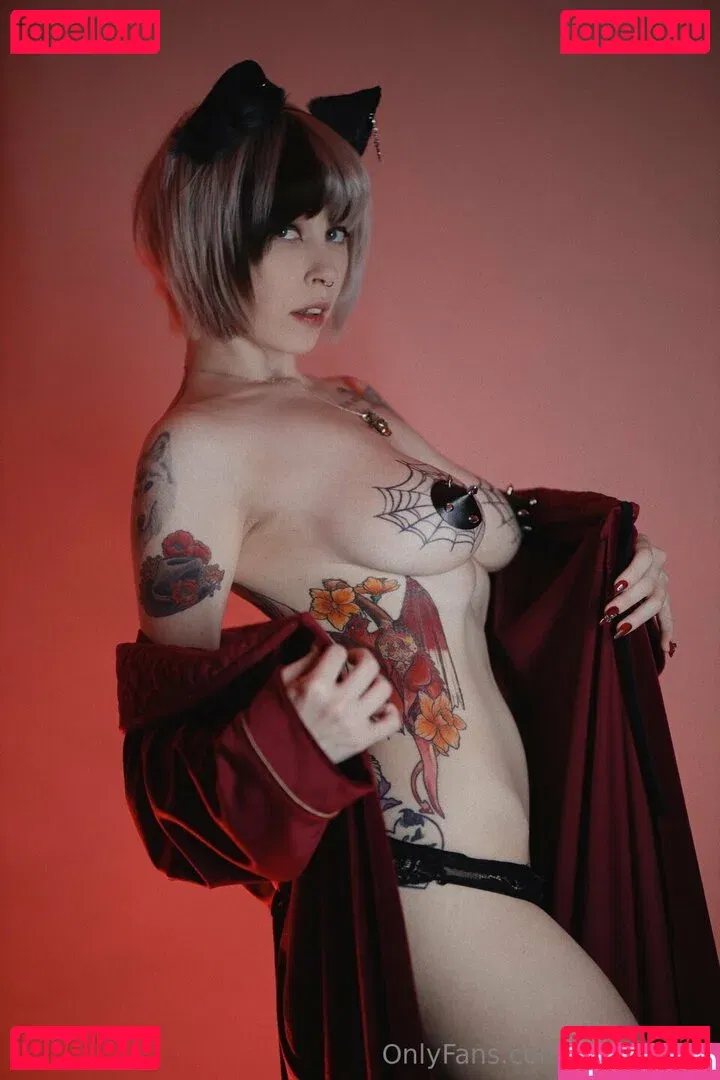 Ember Wolf Onlyfans Photo Gallery 