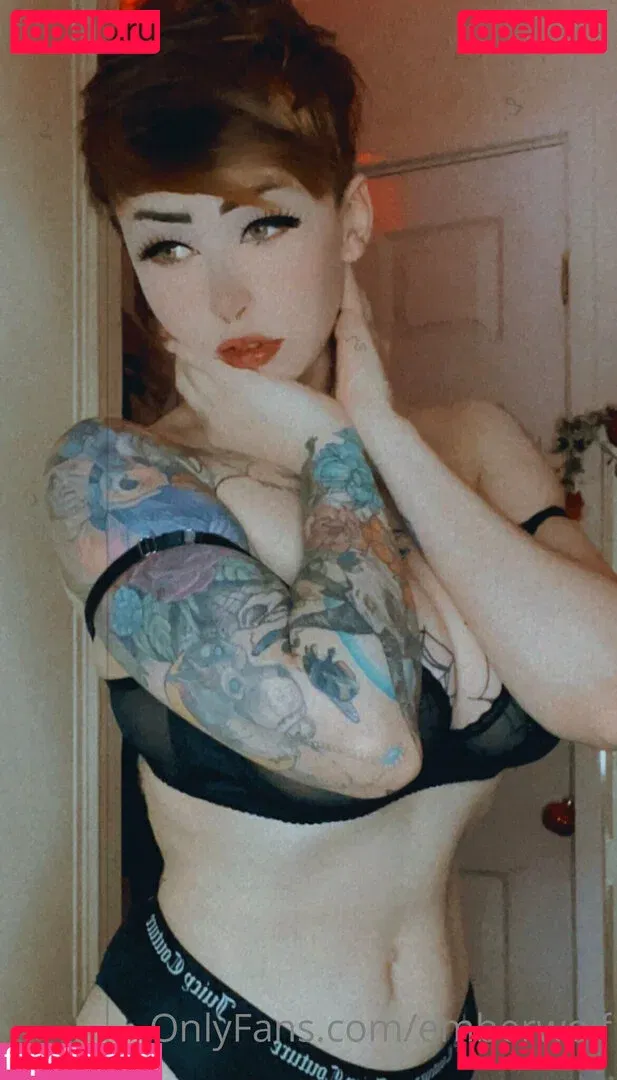 Ember Wolf Onlyfans Photo Gallery 