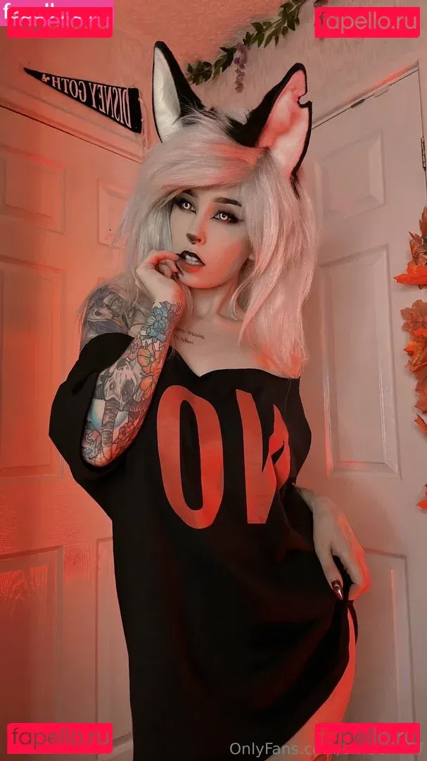 Ember Wolf Onlyfans Photo Gallery 