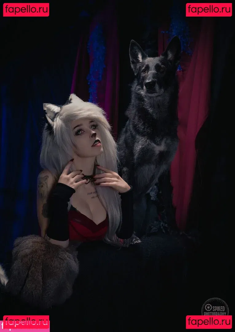 Ember Wolf Onlyfans Photo Gallery 